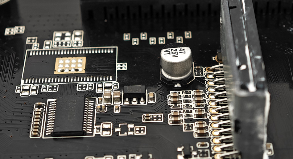 Vrste paketov elektronskih komponent: primerjava SMD, BGA, QFN itd.