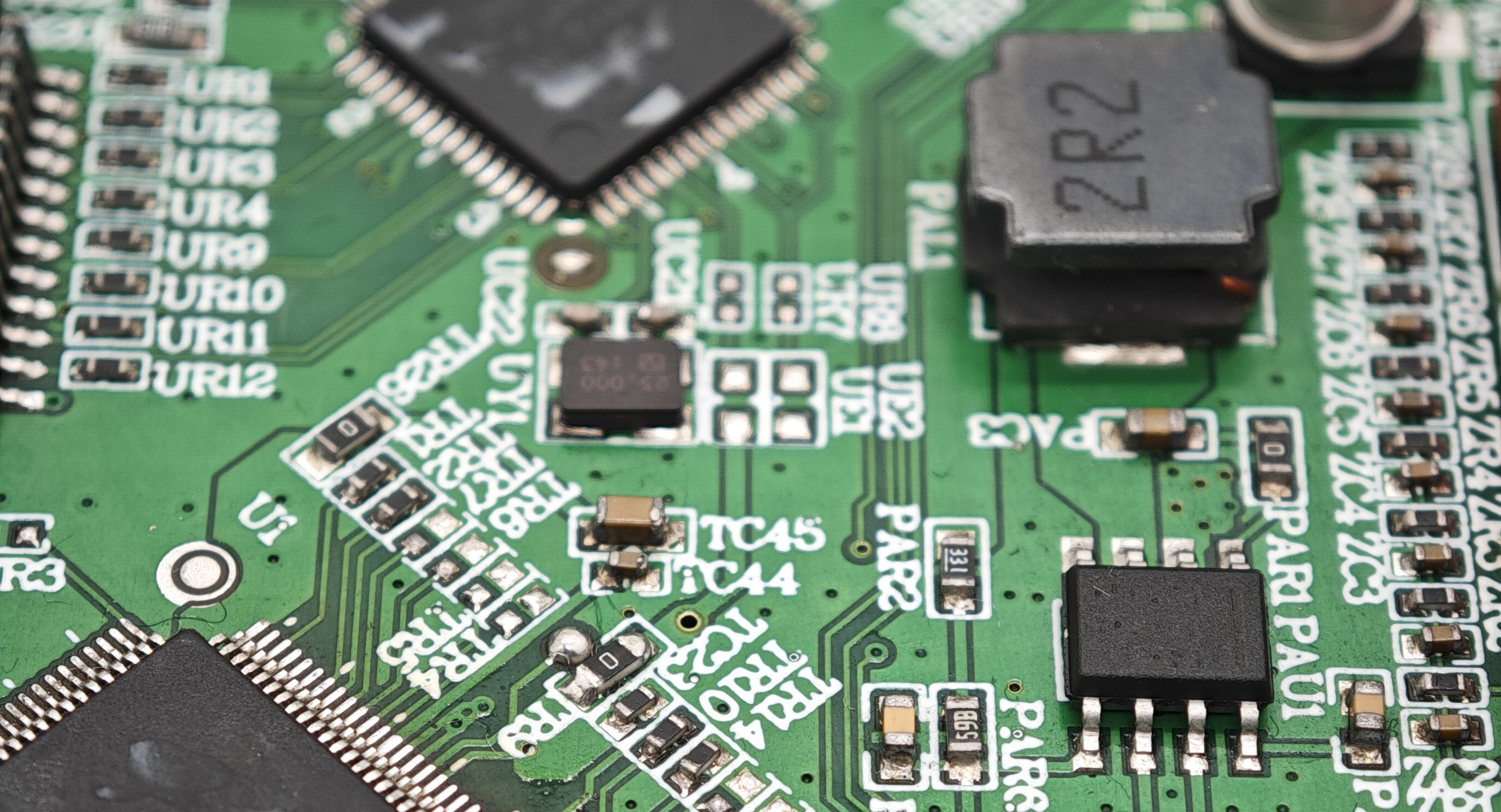 Kako obravnavati pritožbe in povratne informacije strank pri obdelavi PCBA