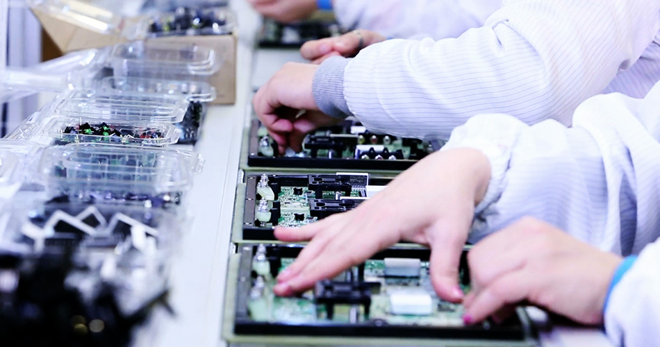 Kako z inovativnimi rešitvami tovarn PCBA zmanjšati projektna tveganja?