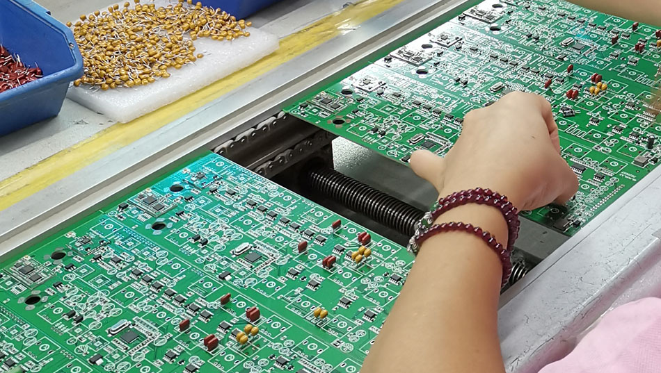 Kako svetovalna služba za stranke tovarne PCBA pomaga pri reševanju tehničnih težav