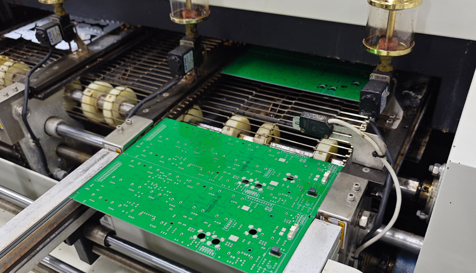 Kako trajnostne strategije tovarn PCBA vplivajo na obete industrije?