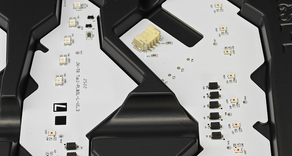 Razprava o nadzoru stroškov in dolgoročnih partnerskih strategijah za tovarne PCBA