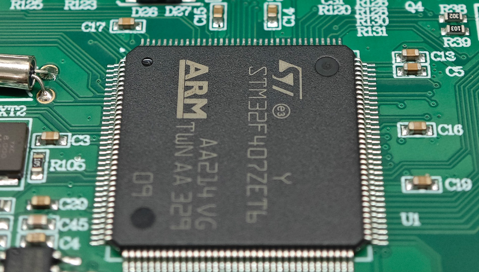 Kako lahko z inteligentnimi sistemi za upravljanje proizvodnje optimiziramo stroške obdelave PCBA?