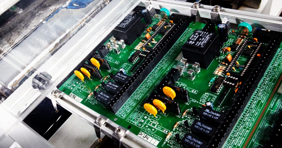 Raziskovanje modelov sodelovanja in trendov v globalnih tovarnah PCBA.